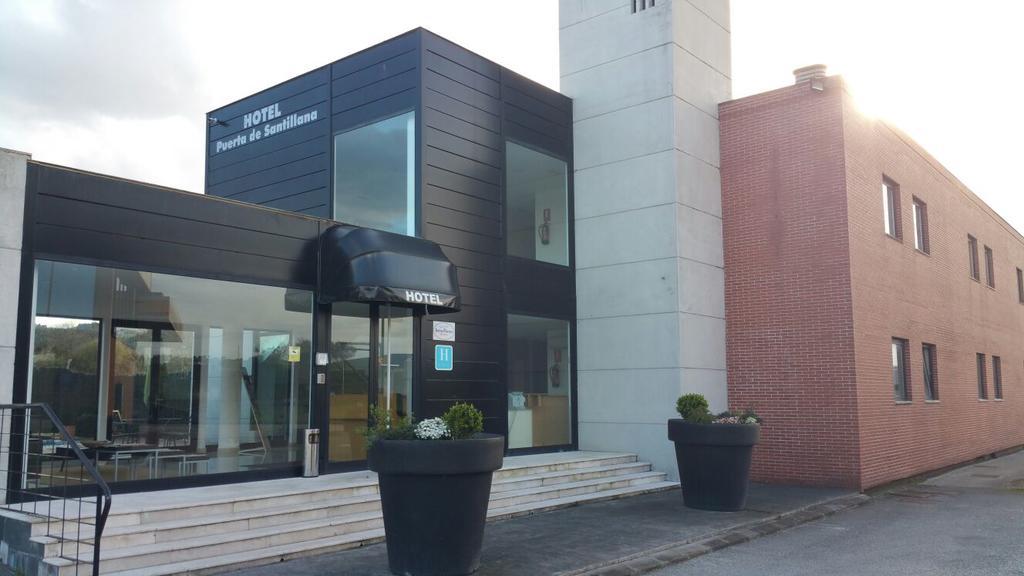 Reocín Puerta De Santillana מראה חיצוני תמונה